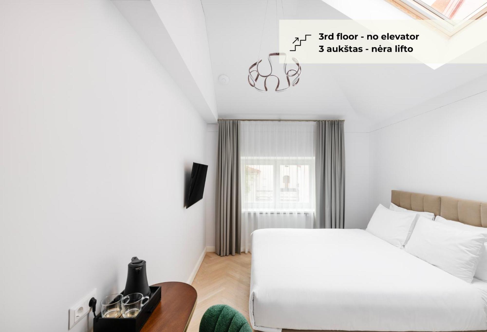 Grand Crown Aparthotel Vilnius Exterior photo
